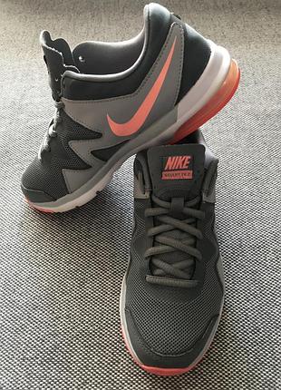 Кросівки nike оригінали розмір 37.5
