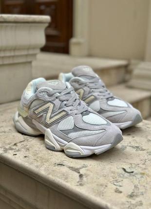 Мужские кроссовки new balance 9060 «quartz grey» premium (серые с белым) замшевые демисезонные кроссы1 фото