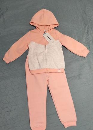 Красивый костюм на 92/98 см на 2-3 года от lc waikiki утепленный флис штаны спортивная кофта