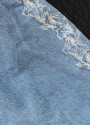 Юбка levi’s джинсовая рваная с вышивкой8 фото