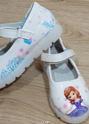 Детские лакированные летние туфельки принцесса софия, размер 24, состояние идеальное2 фото