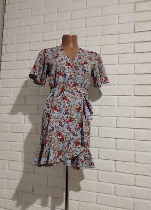 Topshop. квіткова сукня під поясок
.