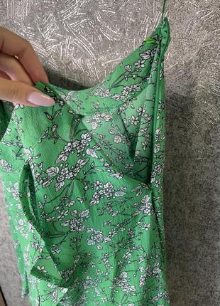 Лёгкая летняя юбка на запах зелёная новая в цветах8 фото