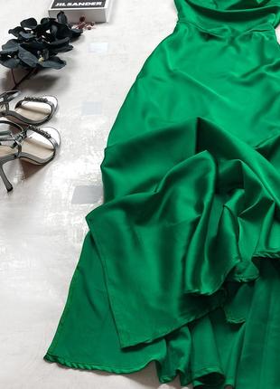 Новое облегающее атласное платье-футляр ax paris макси длины трендового зеленого цвета на бретелях4 фото