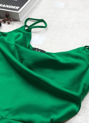 Новое облегающее атласное платье-футляр ax paris макси длины трендового зеленого цвета на бретелях6 фото