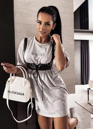 Платье-футболка и портупея