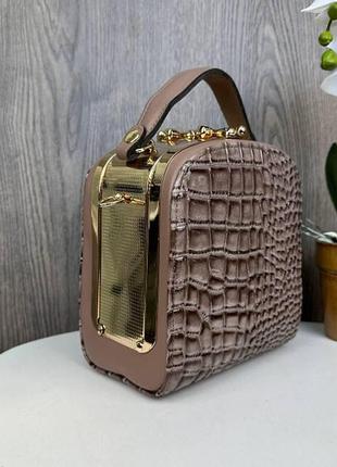 Женская мини сумочка рептилия каркасная с замочком, маленькая сумка золотистая8 фото