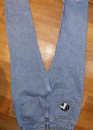 Очень крутые рваные джинсы asos denim! размер 324 фото