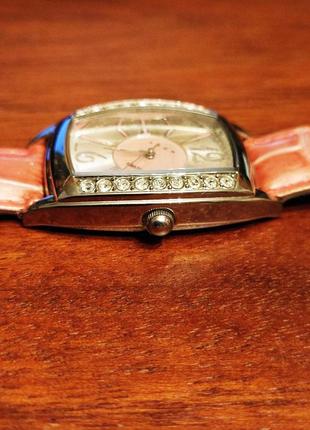 Наручний годинник avon кварцовий механічний рожевий3 фото