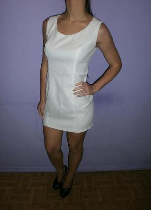 Шикарное белоснежное платье