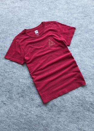 Крута футболка huf worldwide by all means necessary logo t-shirt red