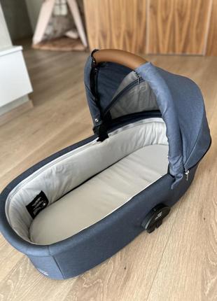 Универсальная коляска 2 в 1 britax römer smile iii и автокресло