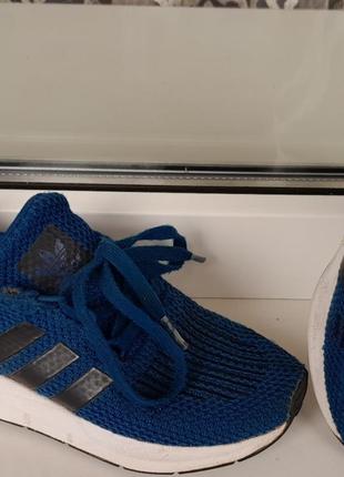 Adidas кроссовки 19.5см.