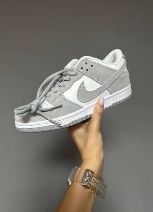 Женские кроссовки nike sb dunk low «&nbsp;light grey suede&nbsp;»#найк2 фото