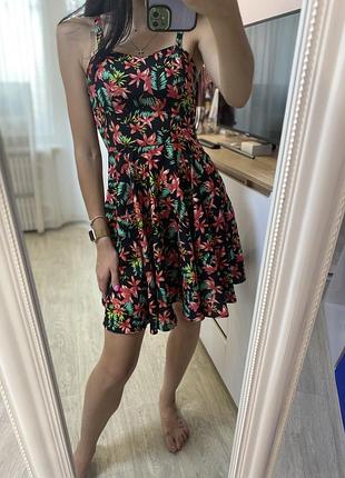 Сукня