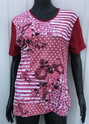 Жіноча гарна футболка бордова з квітами