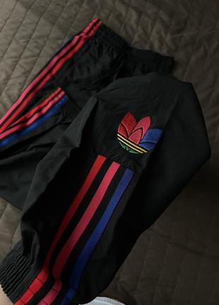 Штаны adidas