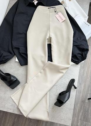 Бежевые брюки от missguided