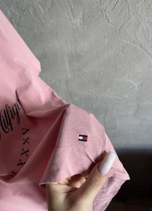 Tommy hilfiger футболка розовая женская томми хилфигер6 фото