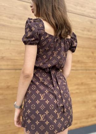 Женское платье lv