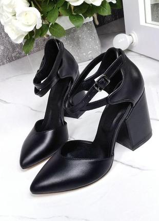 Натуральные кожаные черные туфли с острым носом на каблуке6 фото