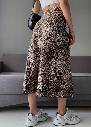 Леопардовая юбка миди6 фото