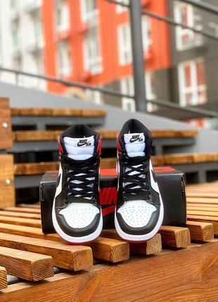 Кросівки nike air jordan 1 retro black toe🖤🤍❤️3 фото