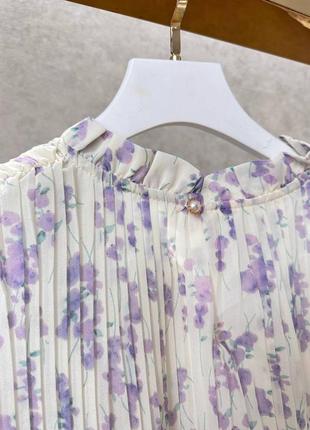Платье в стиле valentino молоко лиловое плиссе с поясом3 фото