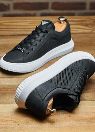 Мужские кеды/кроссовки лентие с натуральной кожи, чоловічі якісні кеди із перфорованої шкіри