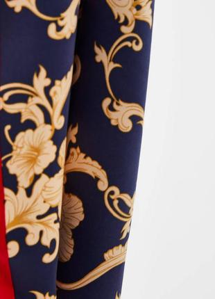 Универсальный платок с принтом в стиле барокко4 фото