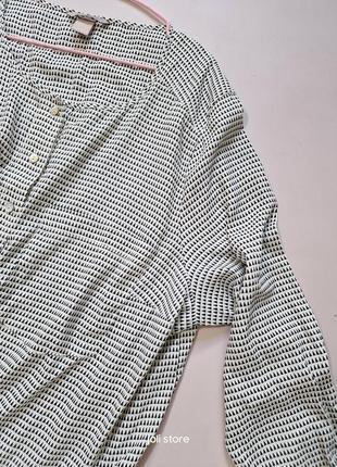 Блуза в геометрический принт4 фото