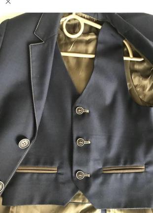 Школьная форма костюм тройка тройка пиджак жилетка брюки темно синий с коричневым 1 класс7 фото