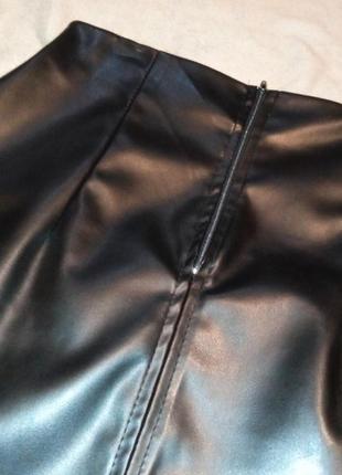 Черная юбка карандаш миди из экокожи 42/444 фото