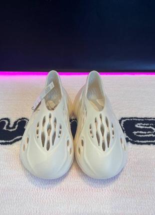 Adidas yezzy foam runner ararat 2
