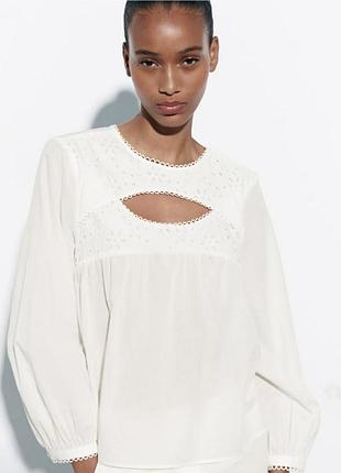 Біла бавовняна блузка