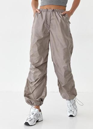 Широкие брюки-карго из плащевой ткани