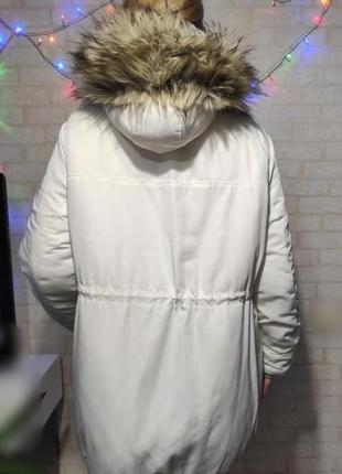 Куртка зимняя, с капюшоном на пышном меху6 фото