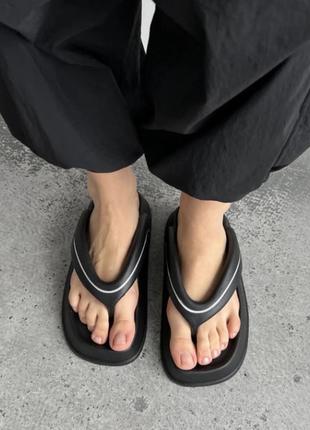 Шльопки peep toes чорні2 фото