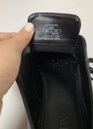 Чоловічі класичні шкіряні туфлі від zara