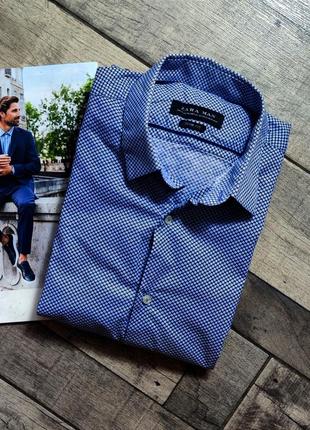 Чоловіча елегантна базова приталена сорочка zara в синьому кольорі розмір s