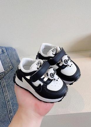 Дитячі кросівки для малюків2 фото