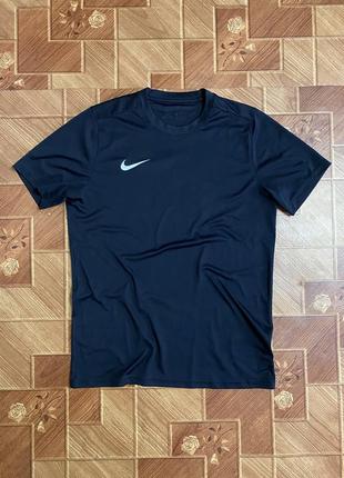 Спортивна футболка nike3 фото