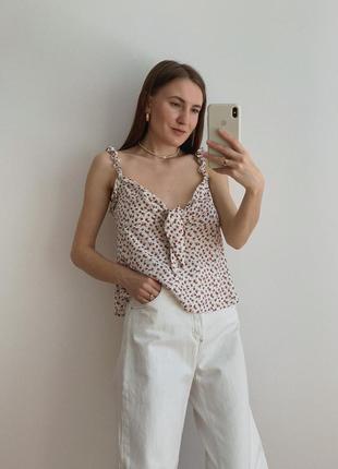 Маечка в цветы stradivarius