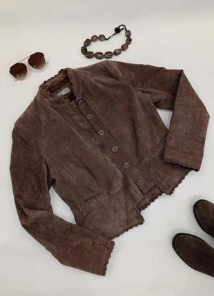 Куртка из натуральной, мягкой замши wallis коричневого цвета1 фото