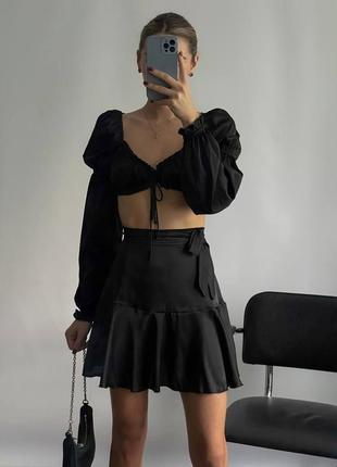 Шелковая юбка мини на завязках на талии с рюшками юбка черная белая высокая посадка по фигуре7 фото