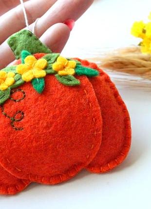 Подвеска тыква из фетра. осенний декор дома! hand made
