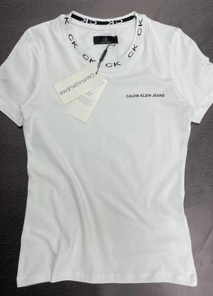 Распродажа🔥 женская футболка в стиле calvin klein черная, белая🤩