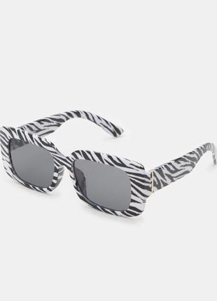 Женские имиджевые солнцезащитные очки sinsay зебра1 фото