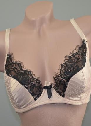 Нежный, атласный бюстгальтер ann summers (75dd)