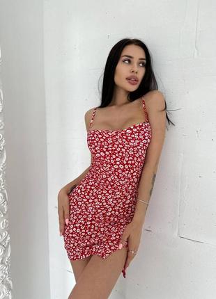 Приталена сукня міні, з квітковим принтом, червона10 фото